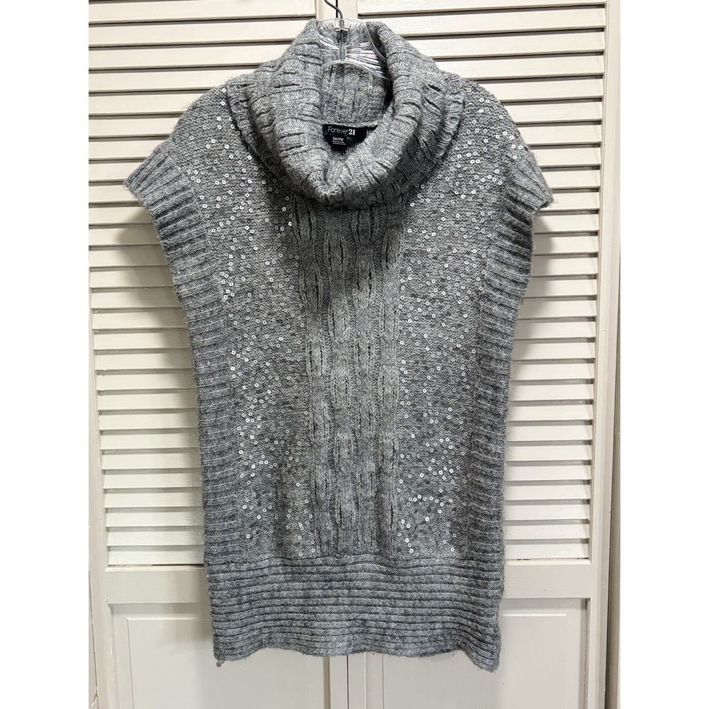 Forever 21 Turtleneck Cable Knit Sweater Gray Sleeveless Sequins Size Small